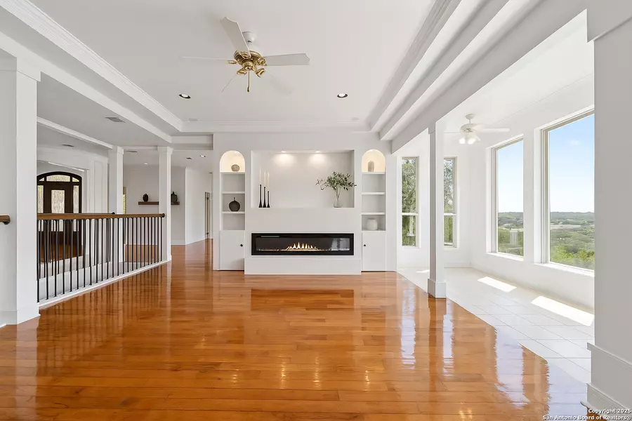 2 REMINGTON RUN, San Antonio, TX 78258-7707