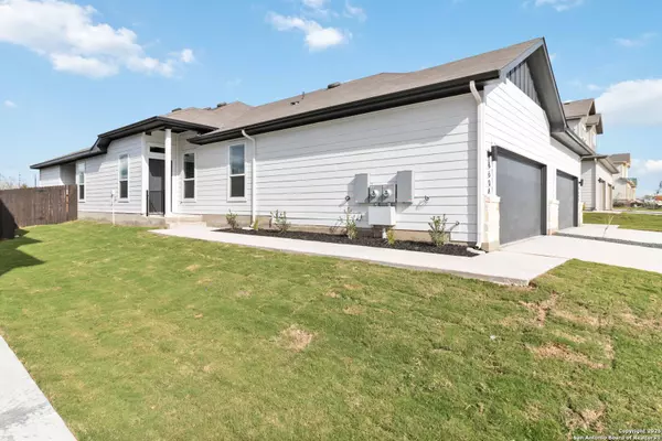 Buda, TX 78610,455 Cross Barn Blvd