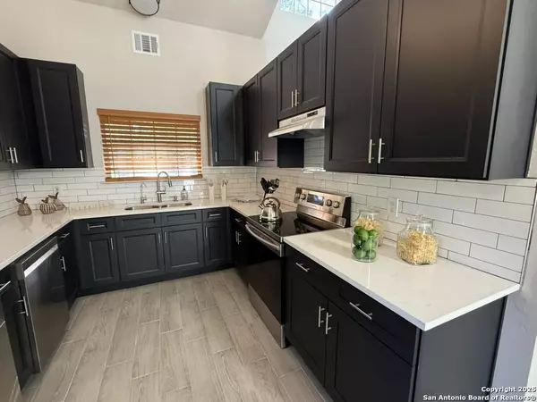 San Antonio, TX 78260,22150 Goldcrest Run