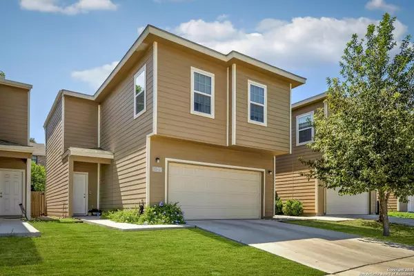 25 Oak Plaza, San Antonio, TX 78216