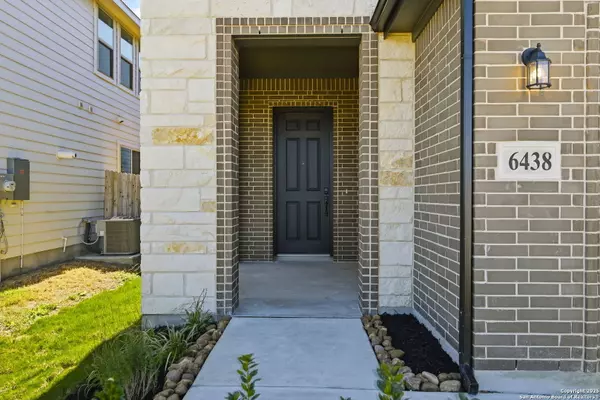 San Antonio, TX 78253,6438 Velma Path