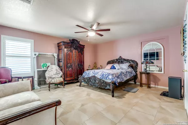 San Antonio, TX 78244-3530,4723 Stable Holw