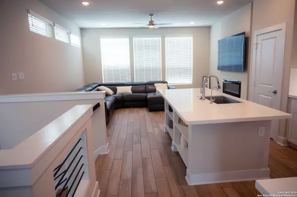 San Antonio, TX 78240,8851 oakland UNIT 47