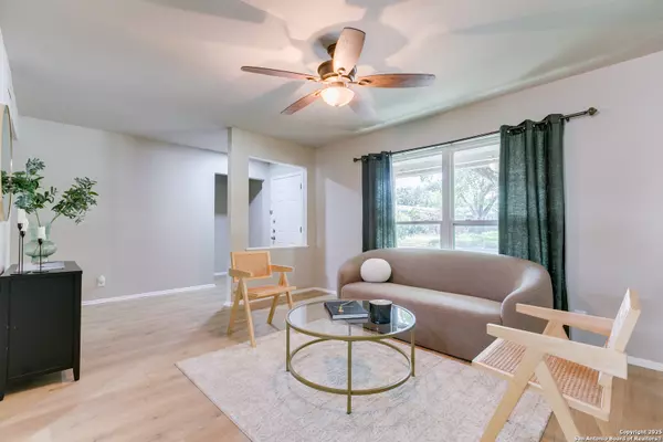 Windcrest, TX 78239,8727 Tradewind