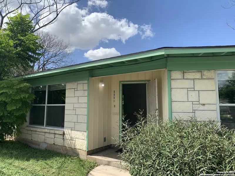 111 Laddie, San Antonio, TX 78201