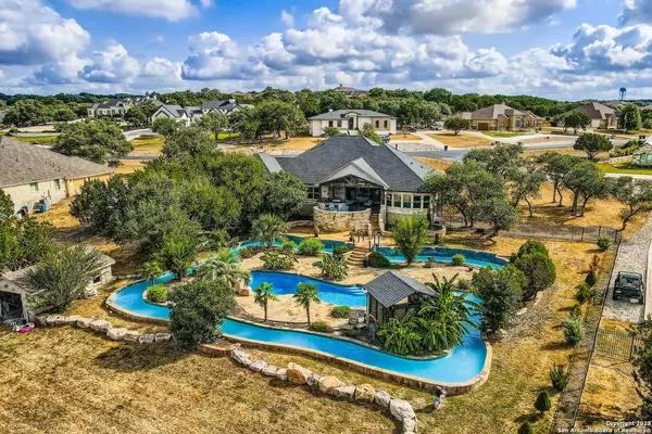2550 black bear, New Braunfels, TX 78132