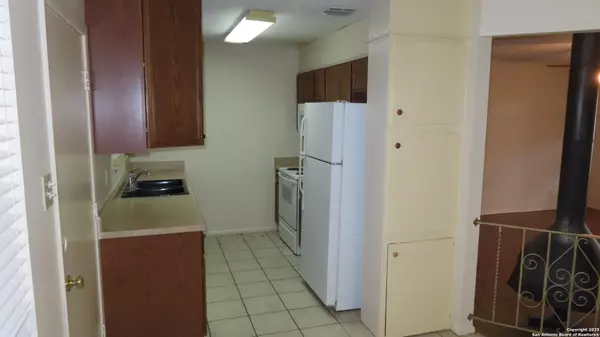 San Antonio, TX 78240,4002 mount laurel