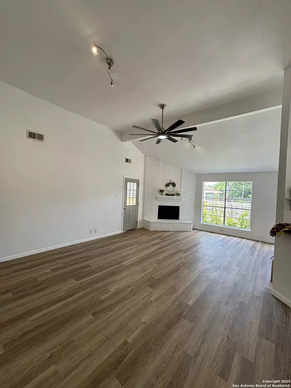 Live Oak, TX 78233,10900 Forest Summit