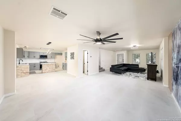 San Antonio, TX 78218,4902 Orchid Star