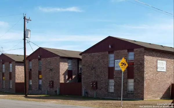 San Antonio, TX 78223,201 E dullnig UNIT 9