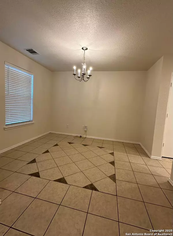 San Antonio, TX 78245,9414 Ingleton