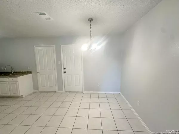 San Antonio, TX 78228,1311 Hortencia