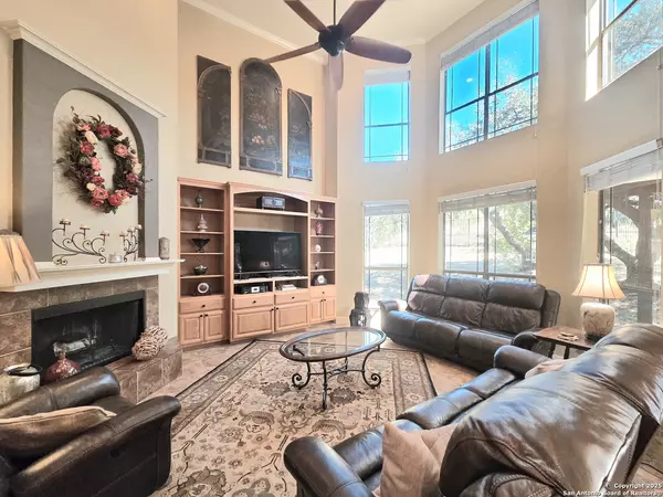 Spring Branch, TX 78070-5953,446 LONG MEADOW