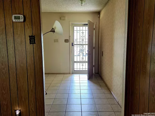 San Antonio, TX 78249,7203 Spring Drops