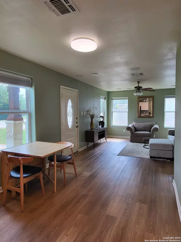 Marion, TX 78124,312 Klein St