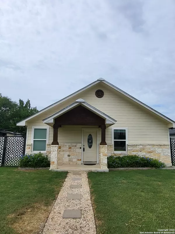 Marion, TX 78124,312 Klein St