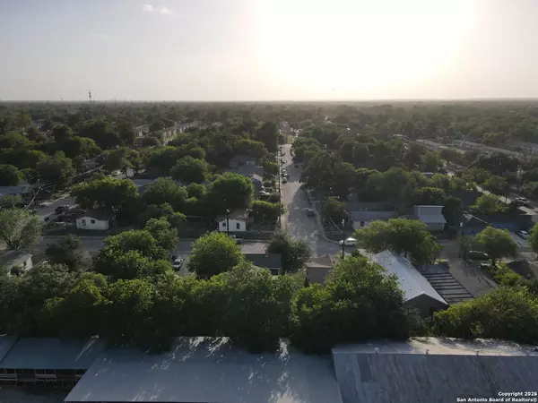 San Antonio, TX 78207,1522 elmendorf