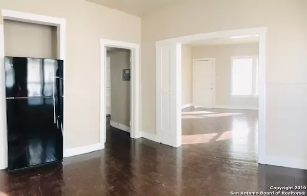 San Antonio, TX 78210-3178,1211 HAMMOND AVE UNIT 2