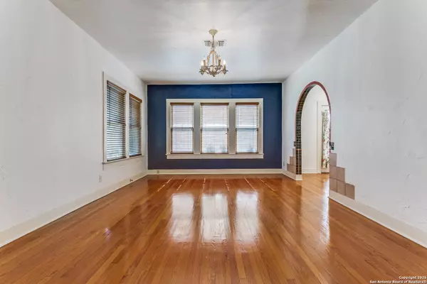 San Antonio, TX 78209,526 Pershing UNIT B