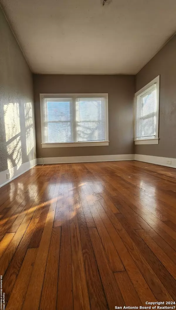 San Antonio, TX 78201,1601 Woodlawn Ave UNIT 1