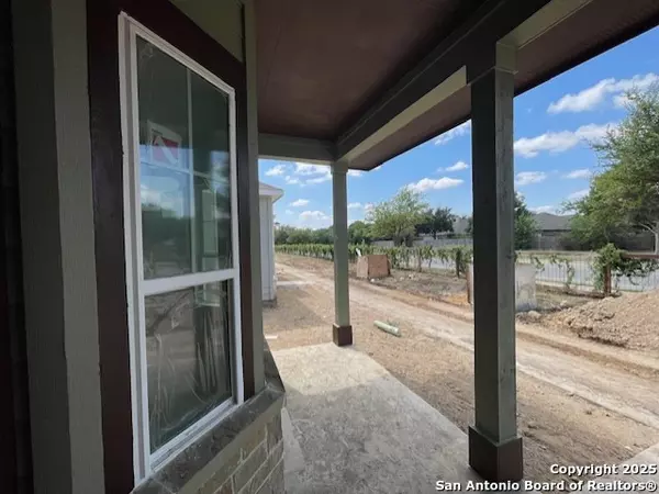 Schertz, TX 78154,9433 Chatside