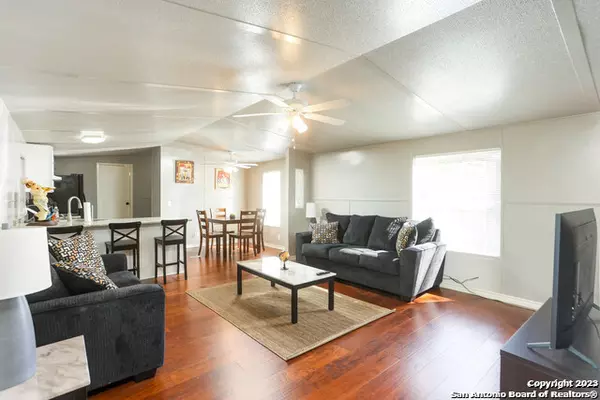 Pipe Creek, TX 78063,161 Water St