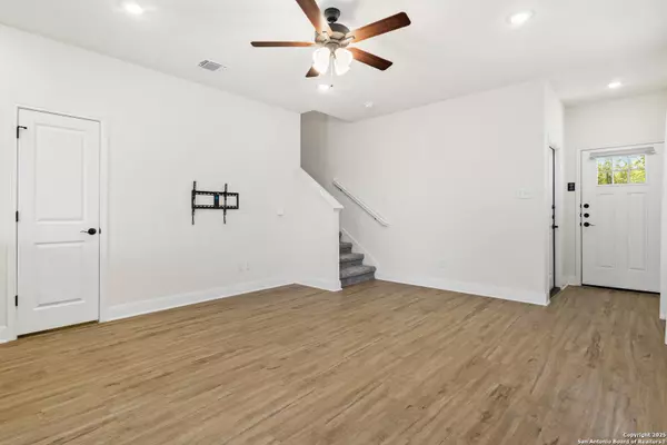 San Antonio, TX 78253,7615 Gramercy Way UNIT 101/