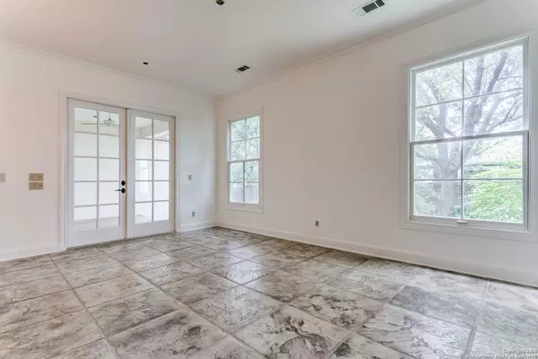 San Antonio, TX 78209,11 Seaton Grn