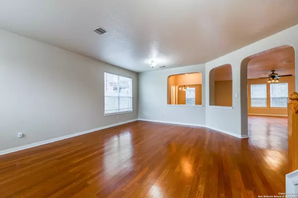 San Antonio, TX 78258,527 Mesa Loop