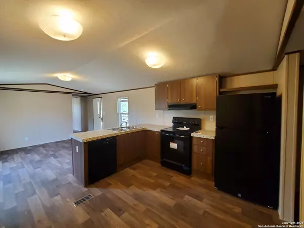 Adkins, TX 78101,9990 Crow Lane UNIT 3