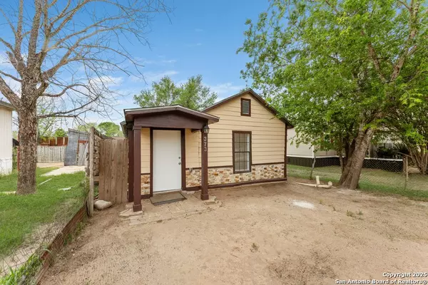 Poteet, TX 78065,373 Avenue I