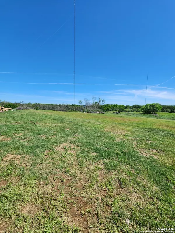 10951 (TRACT D) Kosub LN, San Antonio, TX 78223