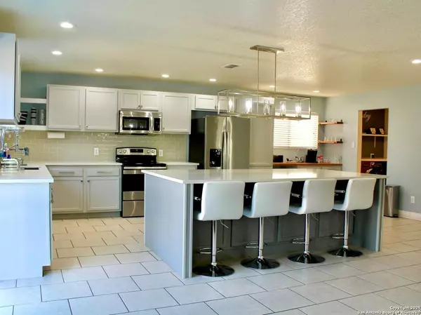124 Hinge, Cibolo, TX 78108