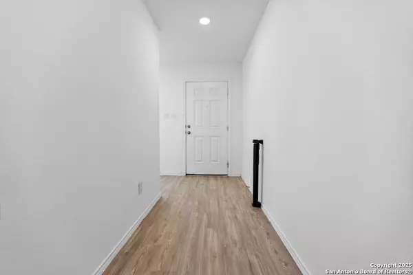 San Antonio, TX 78242,5623 Mountain Point