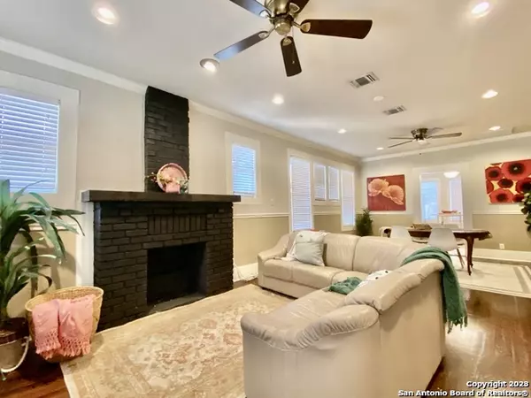 San Antonio, TX 78209,211 eleanor UNIT A
