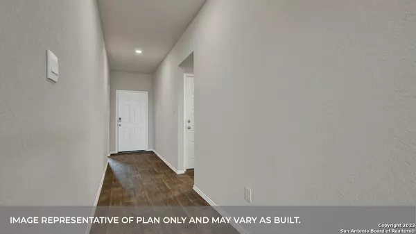 New Braunfels, TX 78130,1728 KATHLENE VIEW