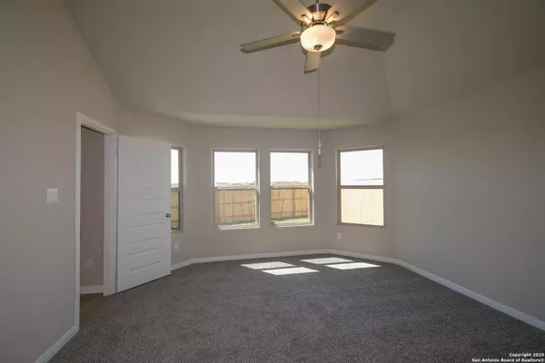 Converse, TX 78109,10418 White Hart Lane