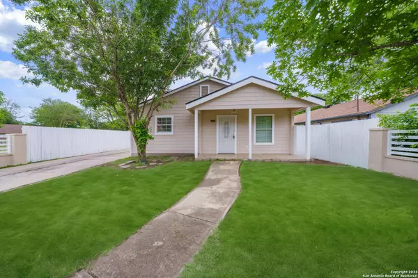 224 COOPWOOD AVE, San Antonio, TX 78237-3228
