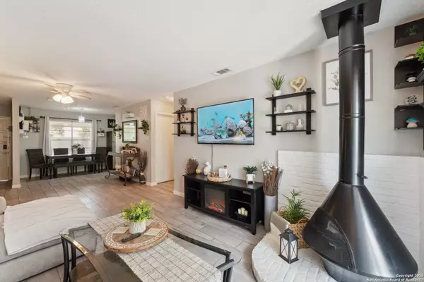 San Antonio, TX 78201,923 Vance Jackson UNIT 1104