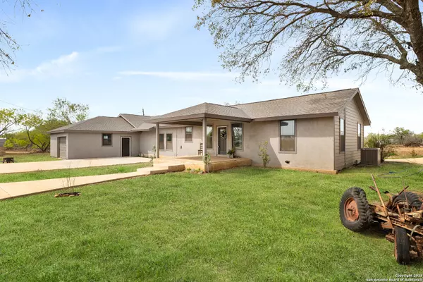 Devine, TX 78016,200 Pr 6631