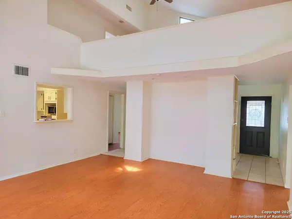 San Antonio, TX 78254,9331 Fallworth