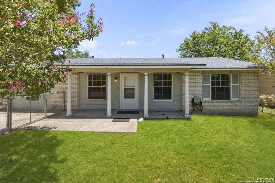 5907 Stoney Creek, San Antonio, TX 78242