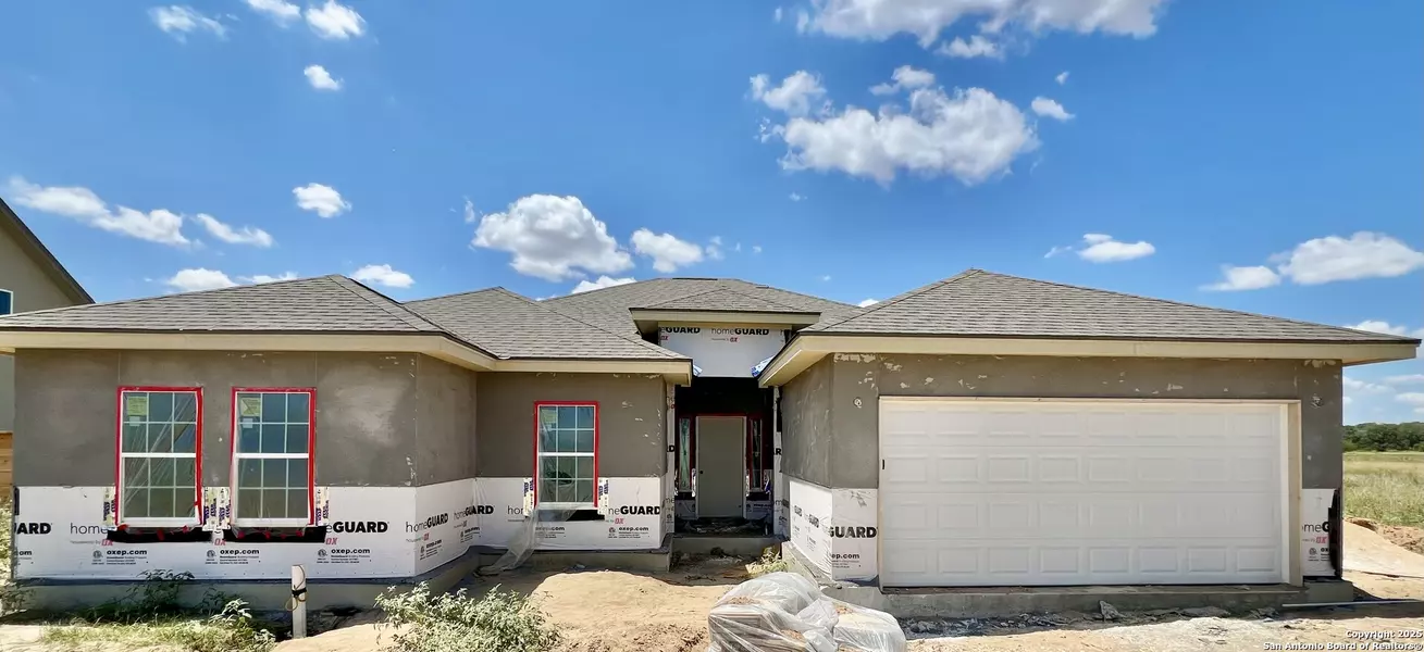 221 Colonial Lane, La Vernia, TX 78121