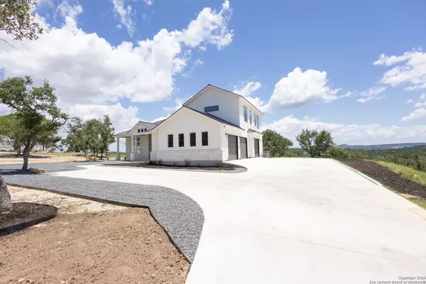 Canyon Lake, TX 78133,1193 Country Pike