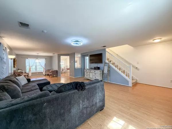San Antonio, TX 78258,1327 Summit Bluff