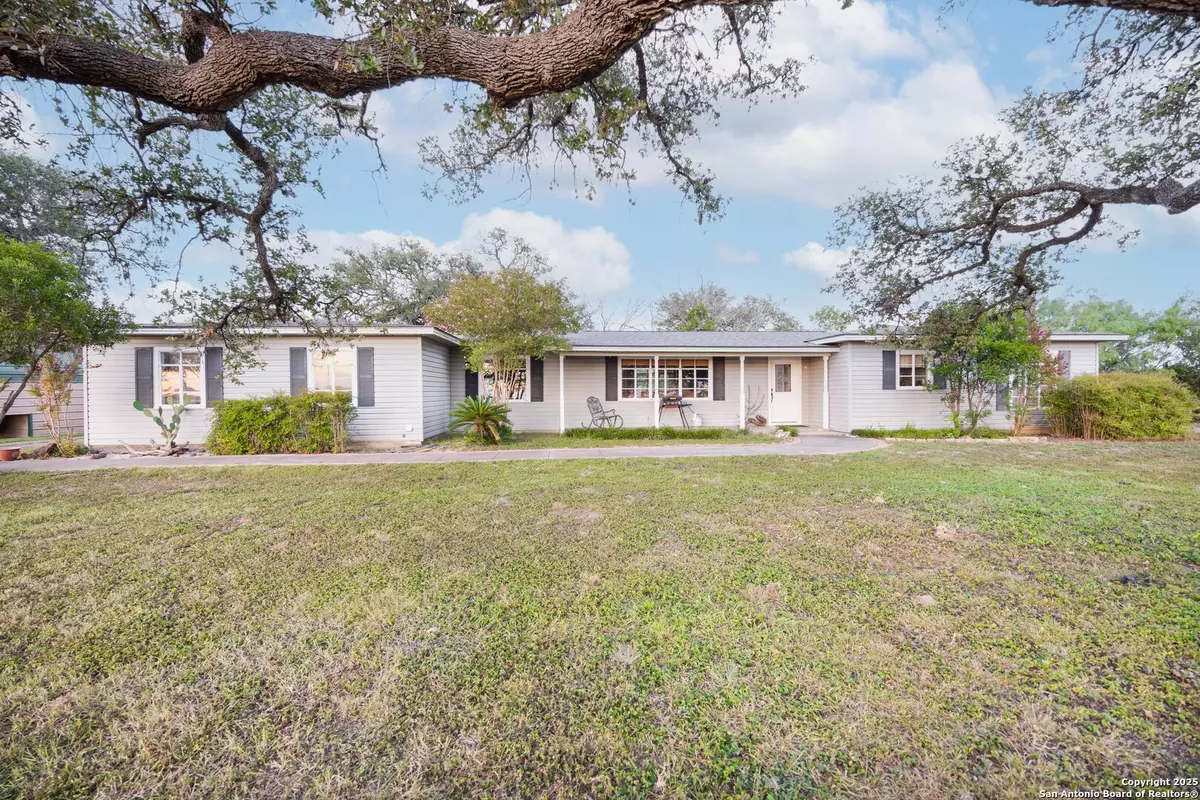 Hondo, TX 78861,3150 F.M. 462 N