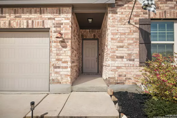 Converse, TX 78109,6911 Stout Way