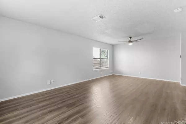 San Antonio, TX 78250,9811 Kelton