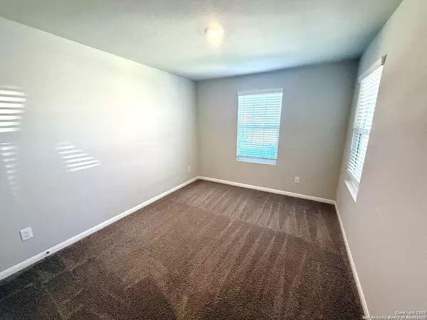 San Antonio, TX 78253,7918 Dovers Den