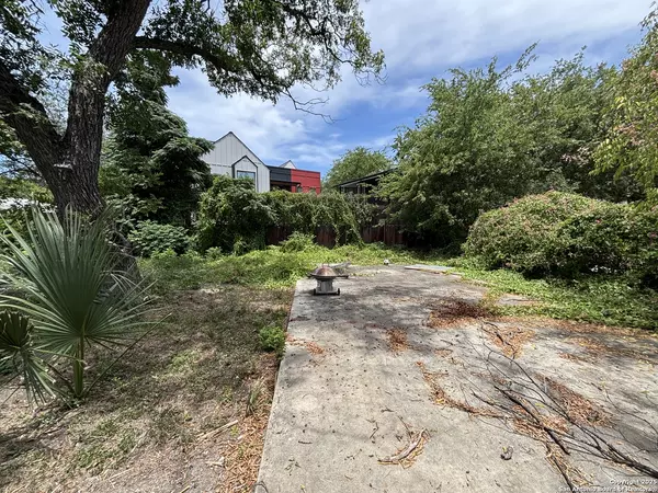 San Antonio, TX 78204,425 Fest